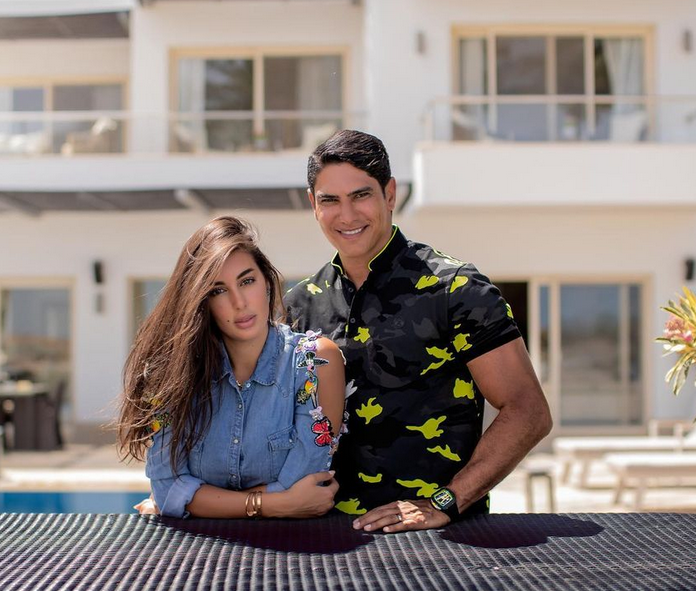 بالفيديو – هل تجاهل زوج ياسمين صبري إلهام شاهين وليلى علوي في حفل زفاف؟