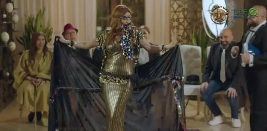 هبة نور ترقص شرقي لزياد برجي... ونادين الراسي تطلب له عروساً