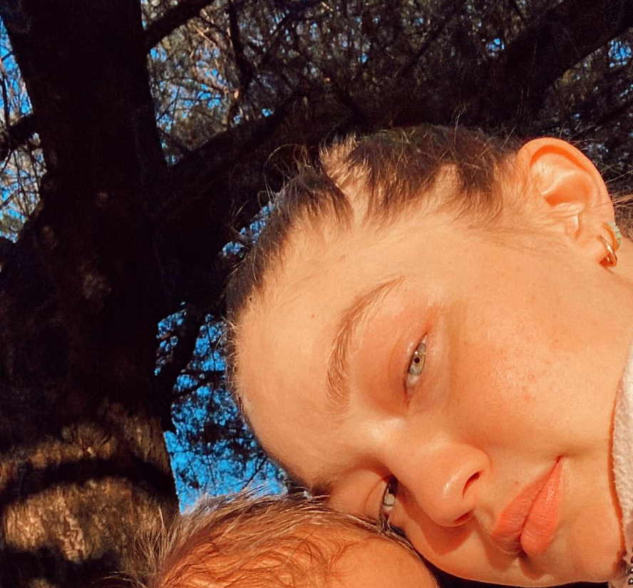 بالصورة – تعرّفوا إلى ابنة جيجي حديد وزين مالك... هل تشبه ابنة نانسي عجرم؟