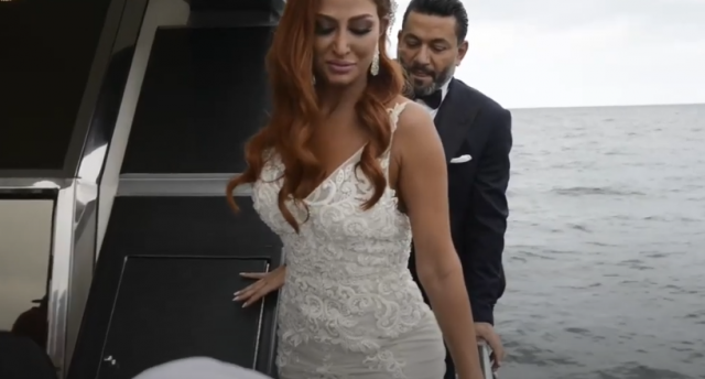 بالفيديو - هبة نور بفستان الزفاف مع زياد برجي