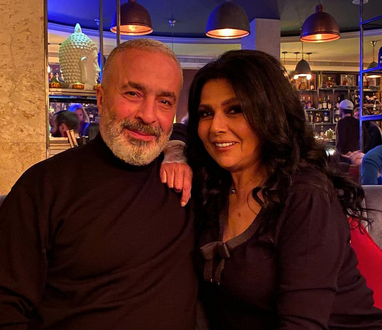 بالصورة – جمال ابنتَي صباح الجزائري حديث الجمهور... أيّهما تشبهها أكثر؟