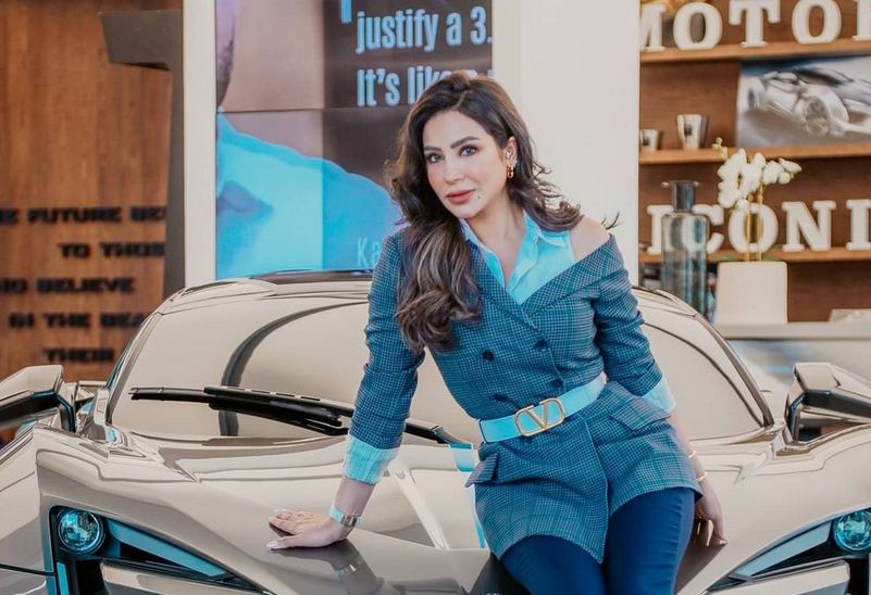 بالفيديو – لجين عمران تنتعل حذاءها بطريقة مضحكة... هذا ما فعلته