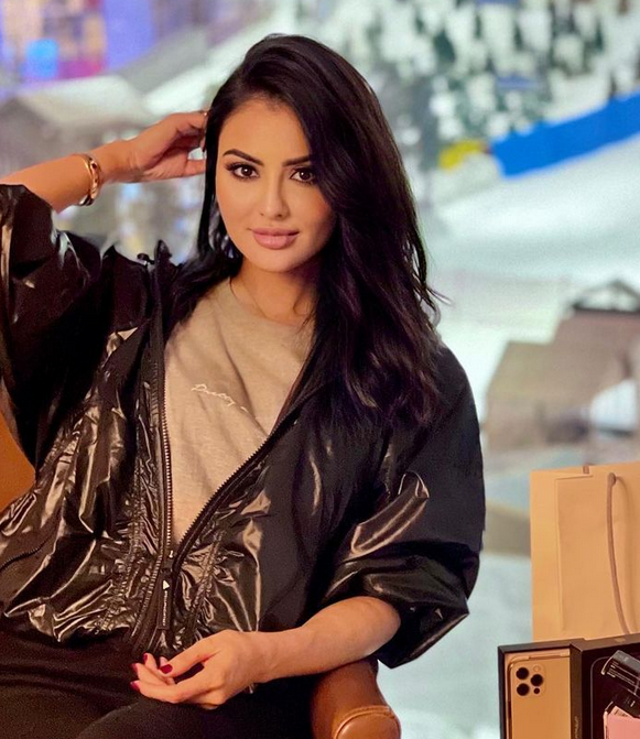 بالصورة – ابنة مريم حسين تلفت الأنظار بجمالها في أحدث ظهور لها