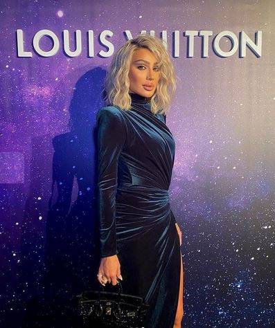 تألقي بفستان مايا دياب المميّز.. هذا سعره