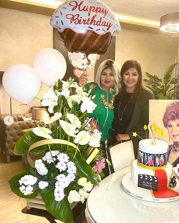 بالفيديو - لبلبة تخطف الأنظار بجمالها... وما قالته هالة صدقي يُحدث ضجة