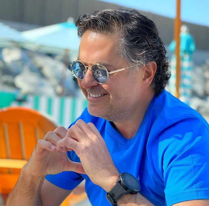 بالفيديو  - راغب علامة في ورطة مع الجمهور بسبب تلقيه لقاح كورونا