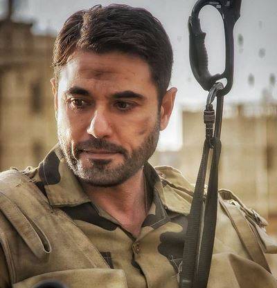 بالفيديو - أحمد عز يفاجئ الجميع بأغنية صعيدية: 