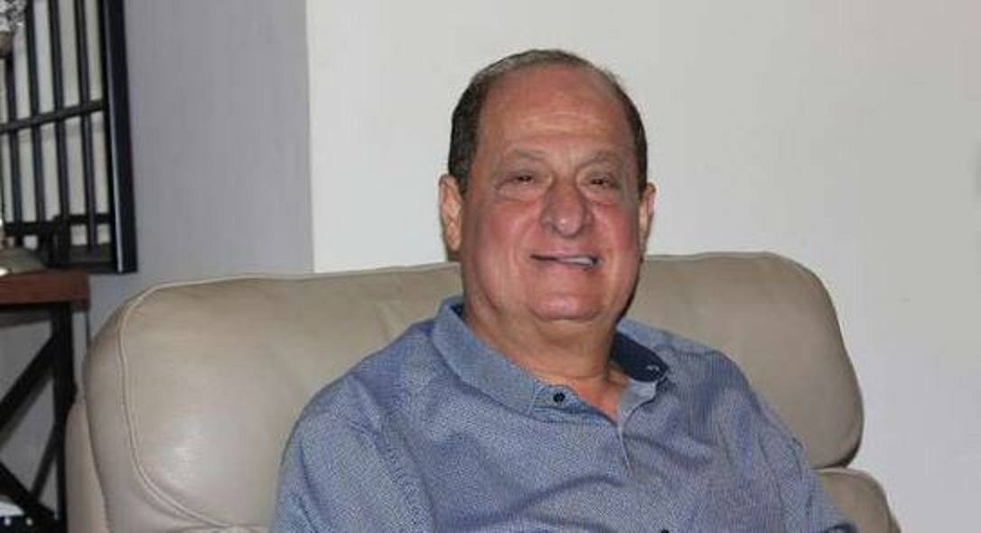 نادية مصطفى توضح حالة هاني مهنا الصحية