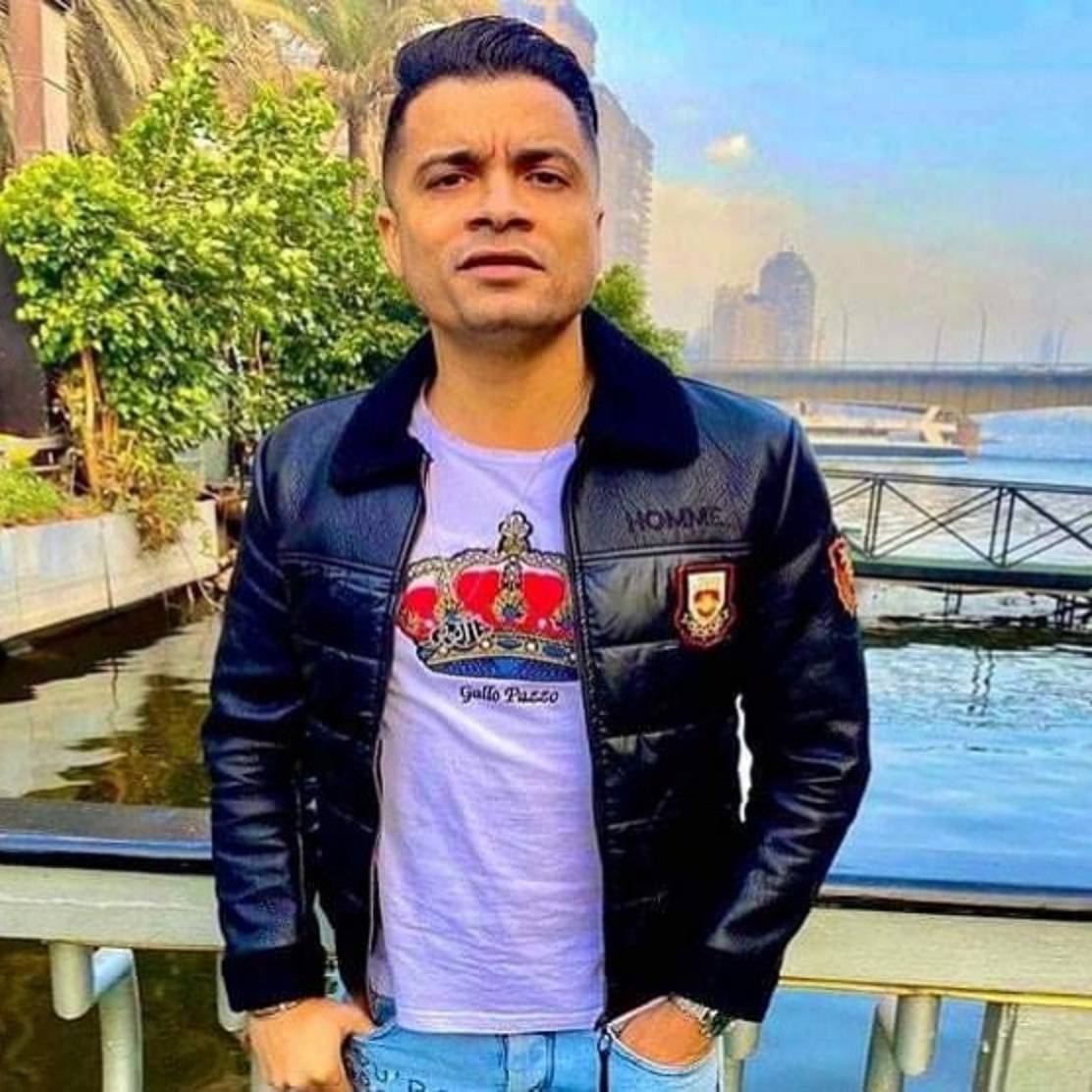 الشرطة تدهم مقهى حسن شاكوش وتختمه بالشمع الأحمر... إليكم التفاصيل