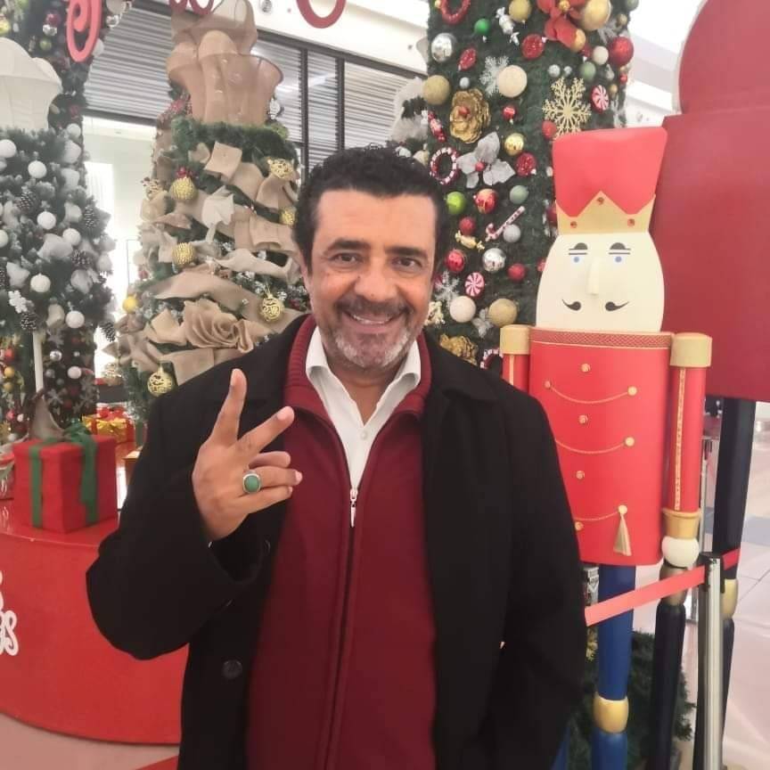 بعد إعلانه العمل سائق تاكسي.. شريف خيرالله يتلقى رسالة خاصة