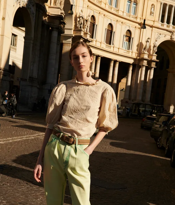 إليك صيحة سراويل Tie And Die التي تغلّبت على تقليد الدونيم