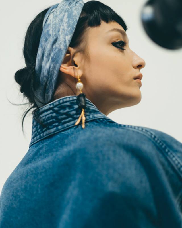 الدنيم نجم أناقة الربيع والصيف من DIOR