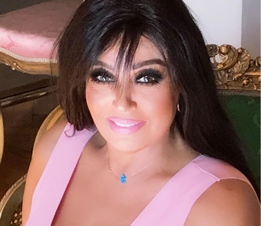 بالصورة – سخرية من فيفي عبده بسبب تعليقها على وفاة الأمير فيليب