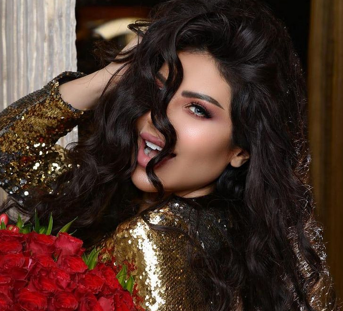 بالفيديو - حليمة بولند تعرّض أهلها للسخرية بسبب عرض هديتهم باهظة الثمن