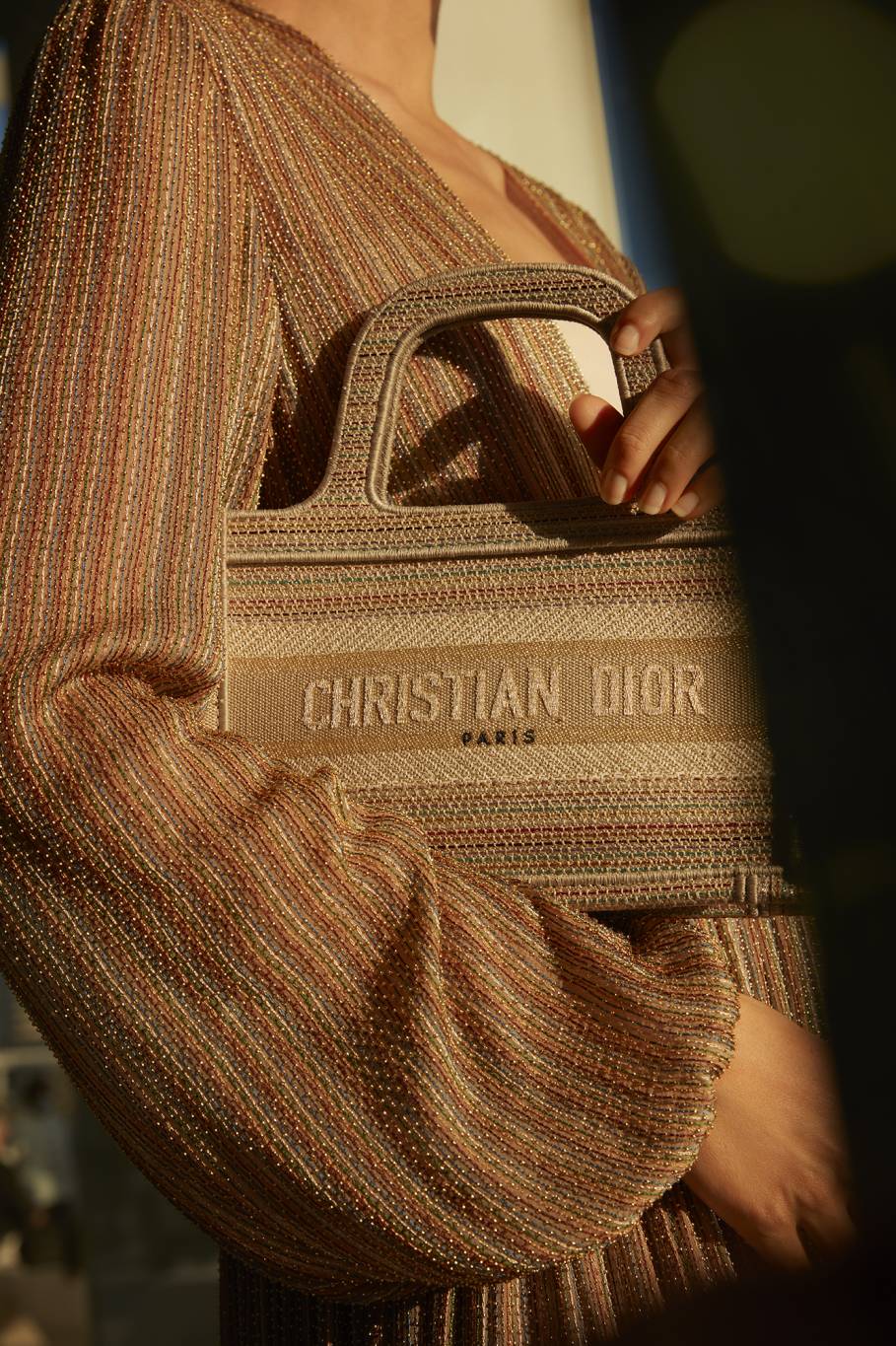 الذهب لأناقتك في رمضان مع Dior Gold