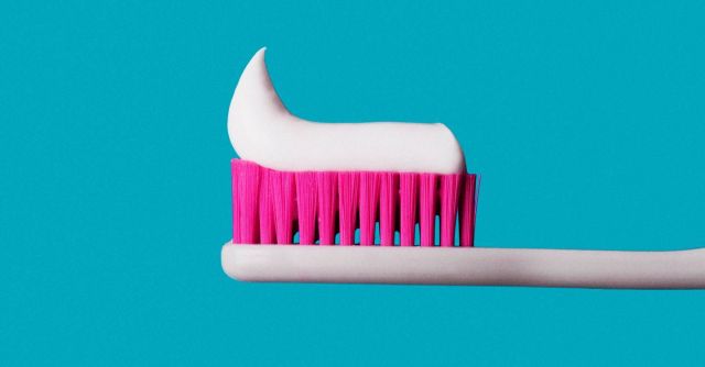 نصائح هامة كي لا تتحوّل فرشاة الأسنان إلى خطر
