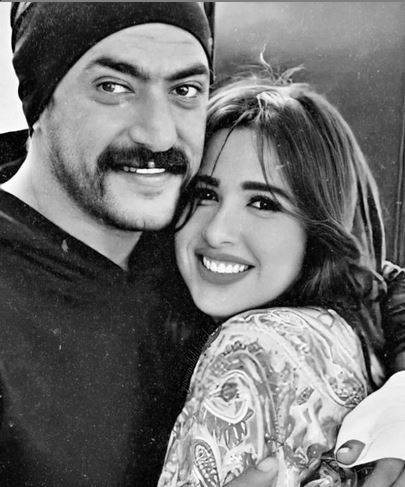 ياسمين عبد العزيز  تتصالح بصورة مع  أحمد العوضي بعد خلافات بينهما