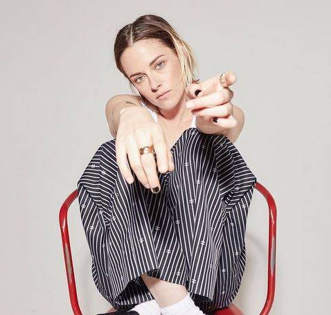 بالصور - لن تتخيّلوا كيف بدت كريستين ستيوارت بشخصية الأميرة ديانا