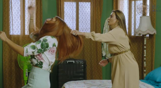 بالفيديو - نادين الراسي تشدّ شعر هبة نور... وزياد برجي يهدّد