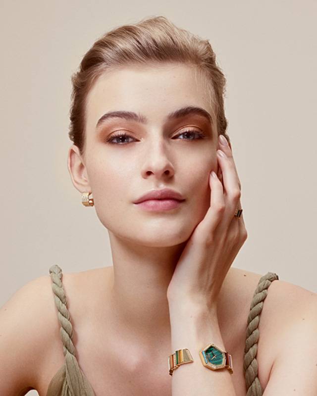 GEM DIOR حوار الأحجار الكريمة والوقت