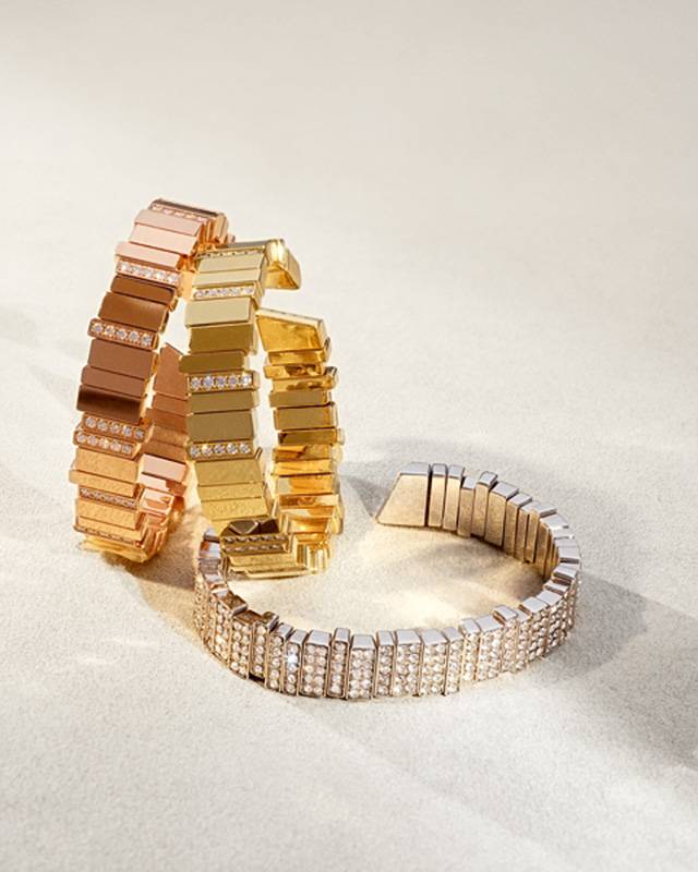 أساور Gem Dior • من الذهب الأبيض والماس • من الذهب الوردي والماس • من الذهب الأصفر والماس  من مجوهرات ديور الراقية Dior Fine Jewellery.