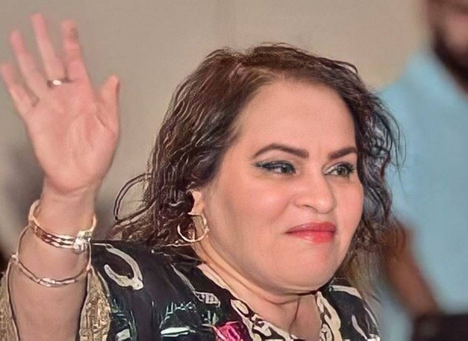 نادية العراقية تفاجئ الجمهور: 