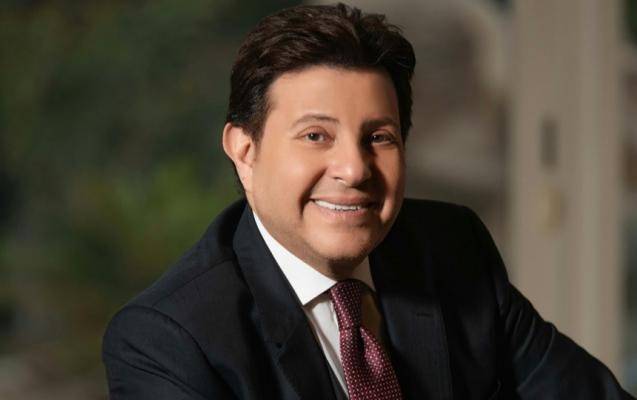 هاني شاكر يكشف حقيقة خضوعه لعمليات تجميل... هذا ما جرّبه مرتين