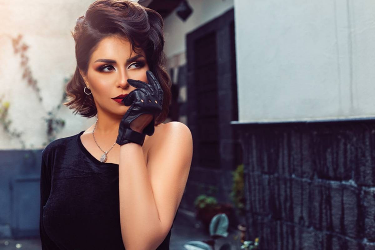 منة فضالي عن ياسمين صبري: 