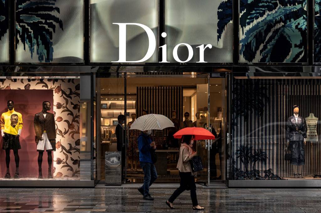 دار Dior تقدّم لك مجموعة كروز 2022 في هذا الموعد