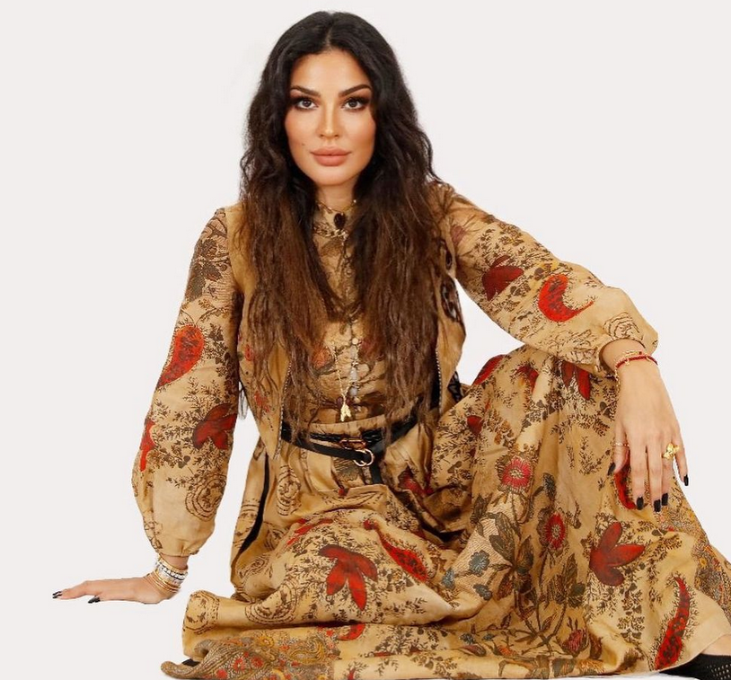 ناقد لبناني يهاجم 