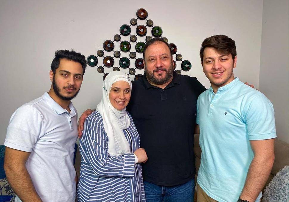 بالفيديو – ما حقيقة وفاة والد نجوم 