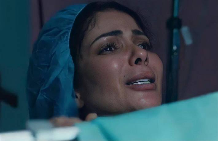 بالفيديو - كواليس تصوير ولادة منى زكي