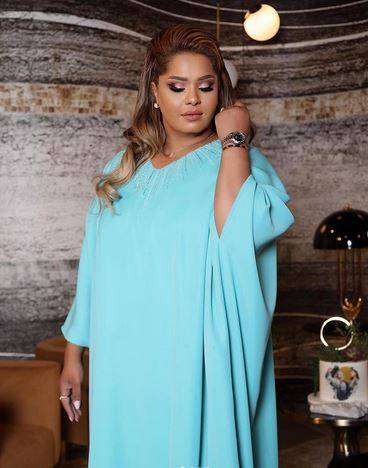 بالفيديو - هيا الشعيبي تنهار أمام الجمهور بسبب قضية قانونية