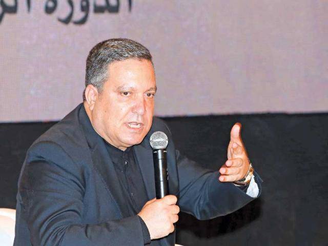 زاهي وهبي يعاني من فيروس كورونا وحالته صعبة