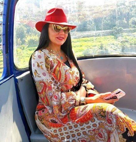 بالصور - رانيا يوسف تلفت الأنظار بإطلالة رمضانية محتشمة