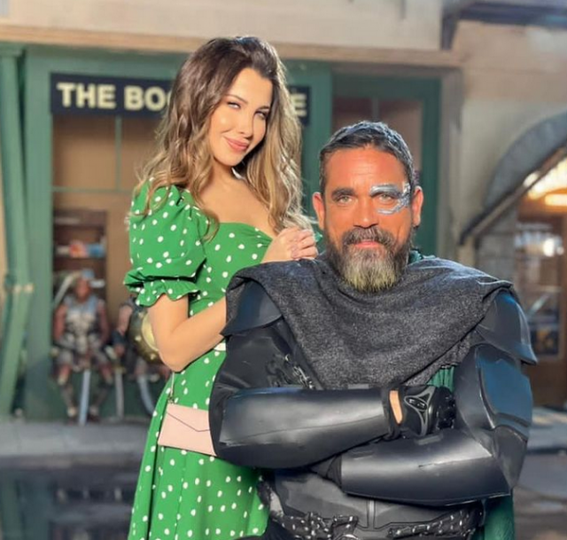 بالفيديو – بعد صورتها مع أمير كرارة... نانسي عجرم تسرق الأضواء بتدرّبها على الإعلان