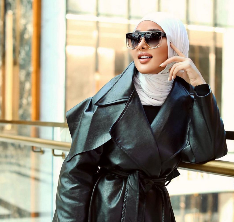 بالفيديو - بعد إخلاء سبيلها جمال النجادة تستعرض ثروتها... ساعة ماسية ثمينة