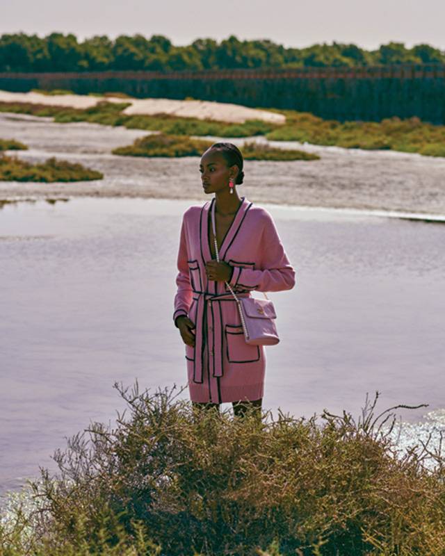 تألقي بمجموعة CHANEL الصيفية المبهرة