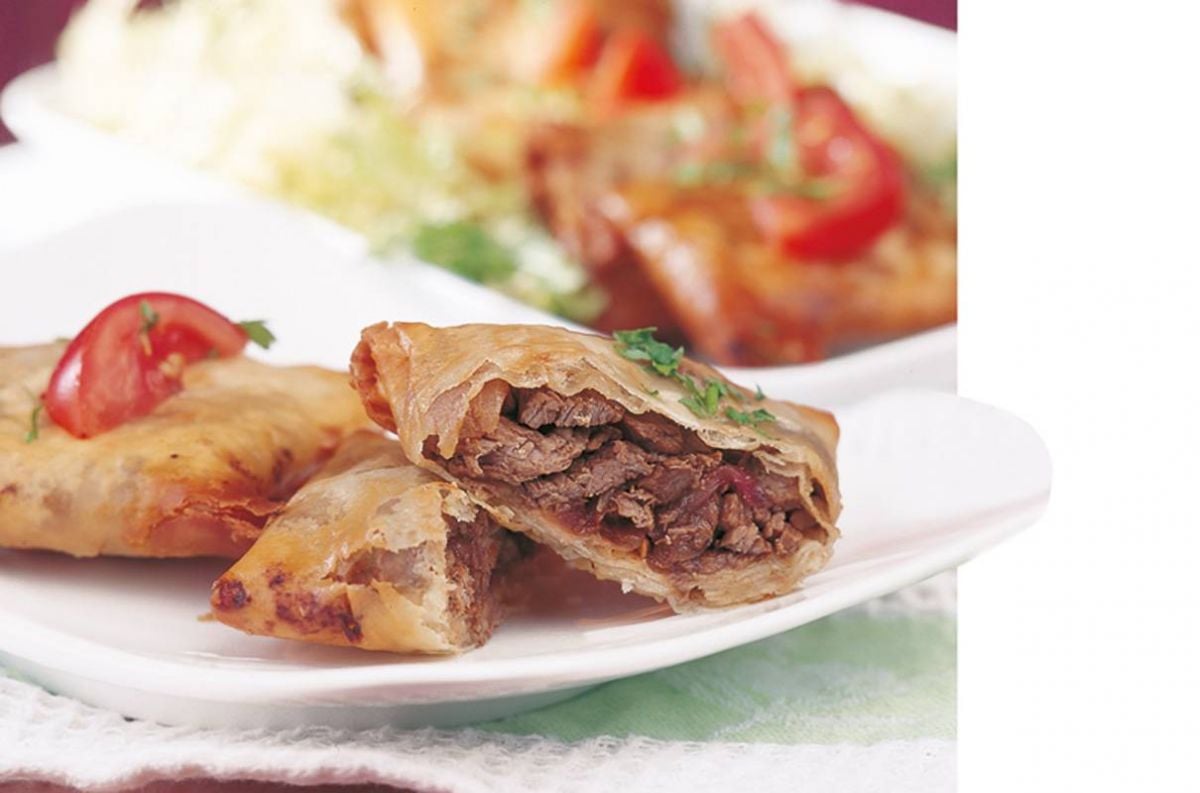 مربّعات اللحم بخبز التنور.. وصفة مميّزة لرمضان