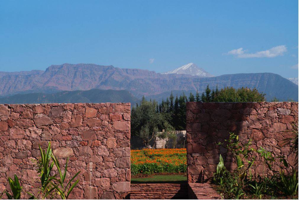 في يوم الأرض: YSL Beauty تُعيد تأكيد التزامها بالاستدامة عبر تطوير حدائق أوريكا المجتمعيّة