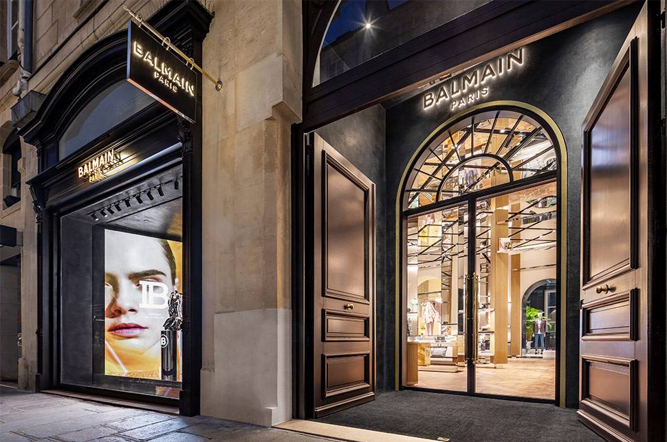 تعاون بين Balmain وهذا الفنان... والنتيجة مجموعة كبسولة 