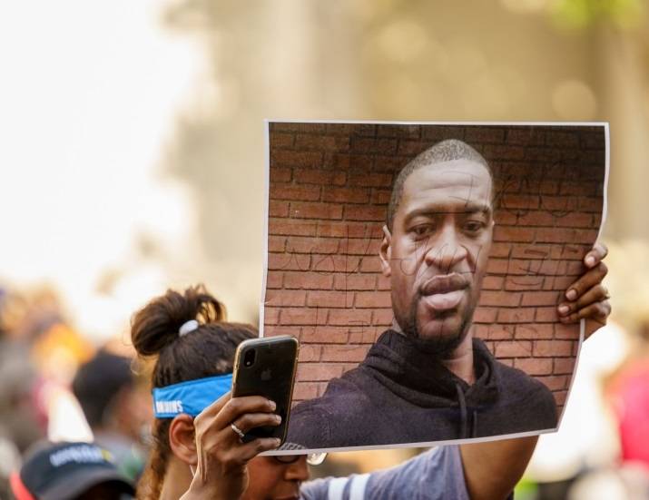 هيئة المحلّفين تقرر مصير قاتل جورج فلويد