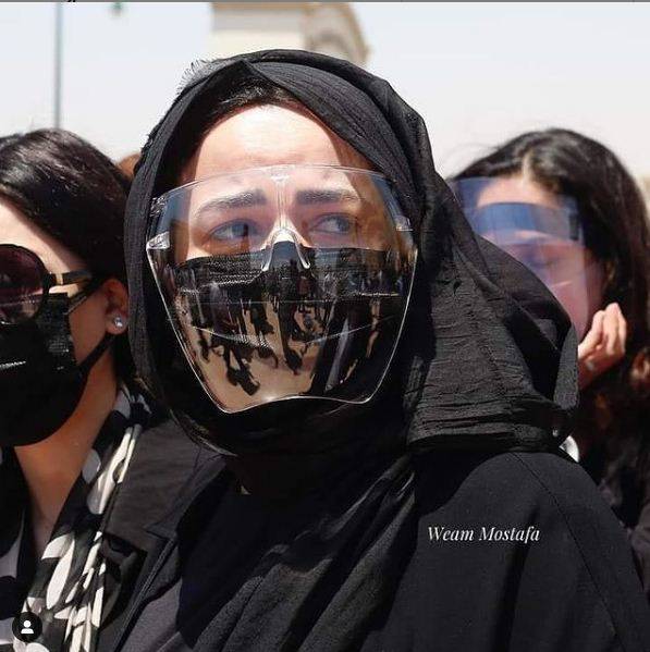 التعليق الأول من إيمي سمير غانم بعد وفاة والدها