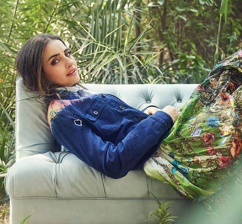 ايميه صياح تغيّر لون شعرها استعداداً لـ