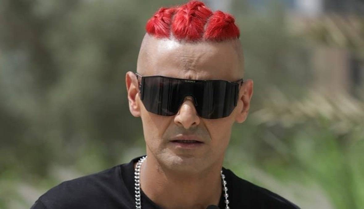 بالفيديو - رامز جلال يواصل هوايته في تحضير المقالب ضد أصدقائه: 