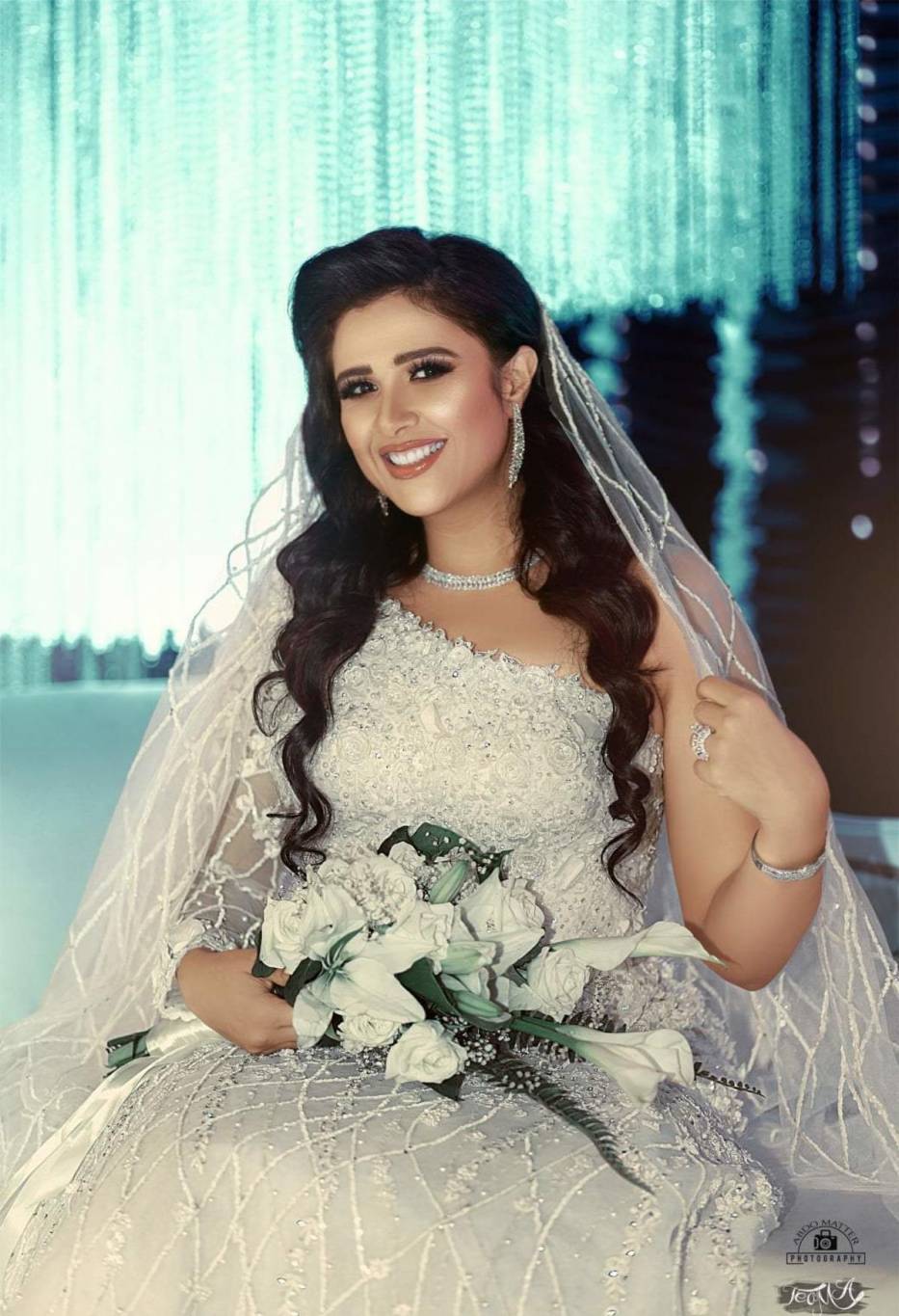 هاني البحيري يكشف حقيقة استنساخ فستان زفاف ياسمين عبد العزيز من فستان شريهان