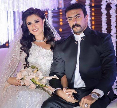 أول ظهور لياسمين عبد العزيز والعوضي بعد إصابتهما بكورونا