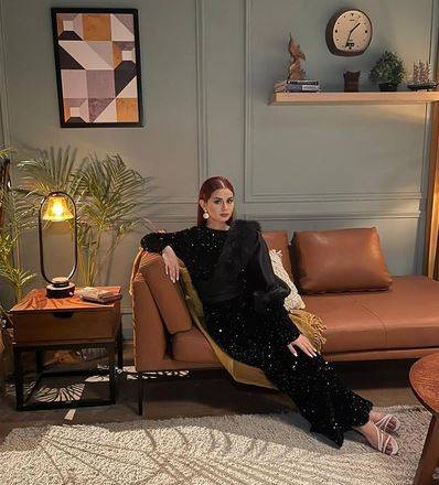 بالفيديو - صوت منة عرفة يعرّضها للانتقاد الجارح وعمرها الحقيقي يصدم الجمهور