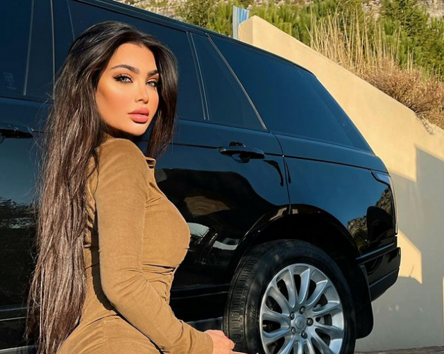 بالصور - قمر اللبنانية تفتح مجدداً قصة نَسب ابنها... هل أصبح الشبه بينه وبين والده كبيراً؟