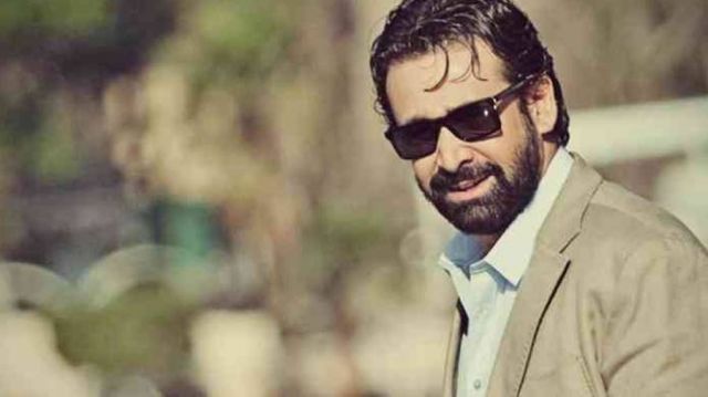 كريم عبد العزيز يدعم أهالي حي 